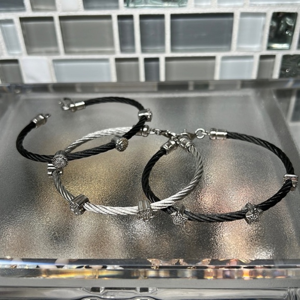 Bracelets (3)